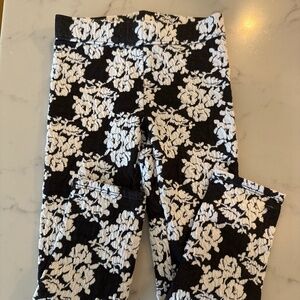 Black and white floral leggings